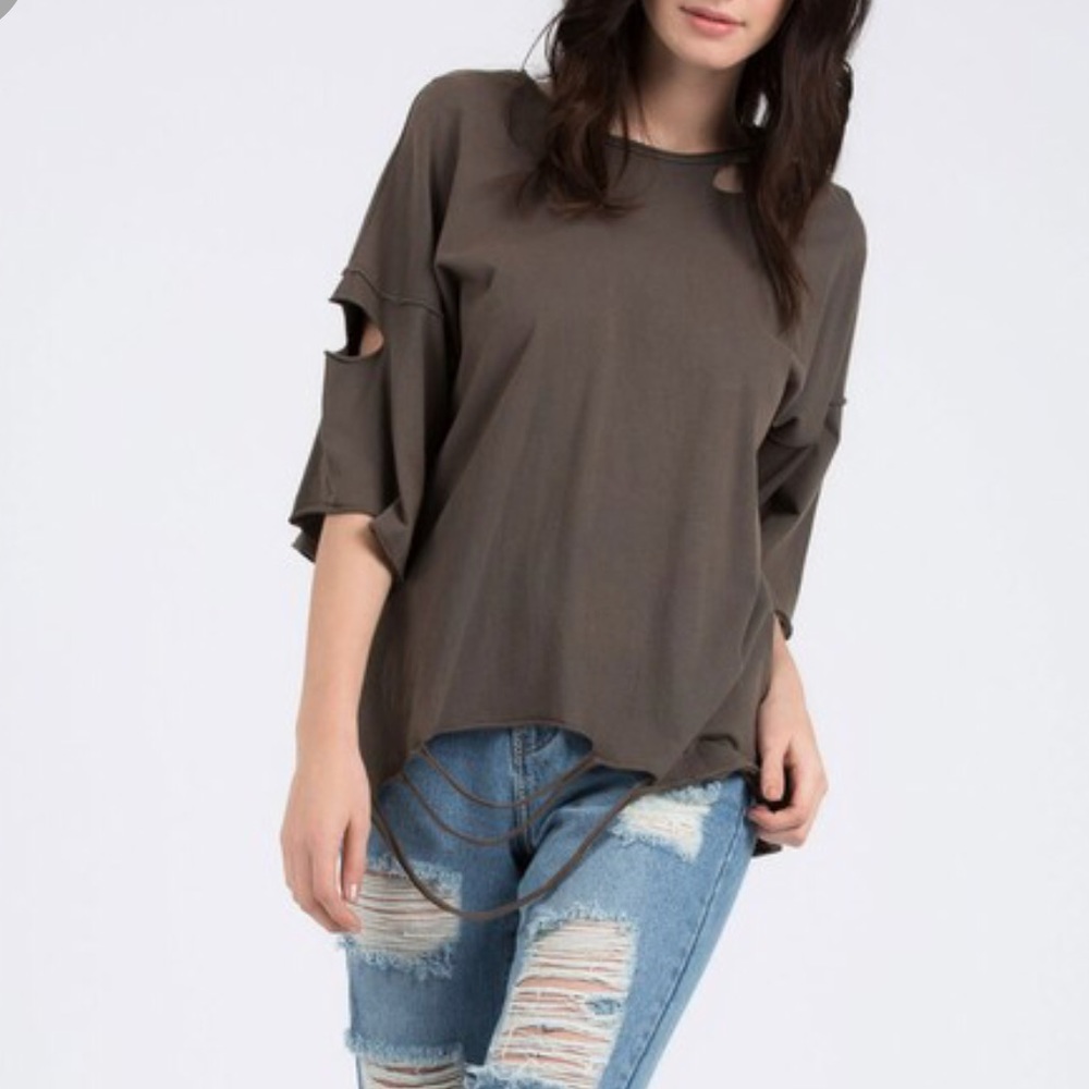 POL distressed tee